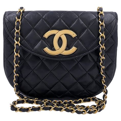 chanel vintage round